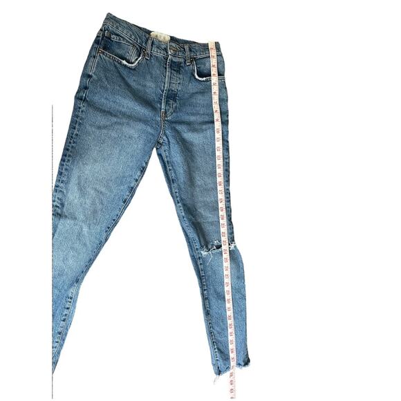 We The Free Distressed Button Fly Raw Cut High rise Mom Jean Size 2 or 26 - EUC - Picture 11 of 12
